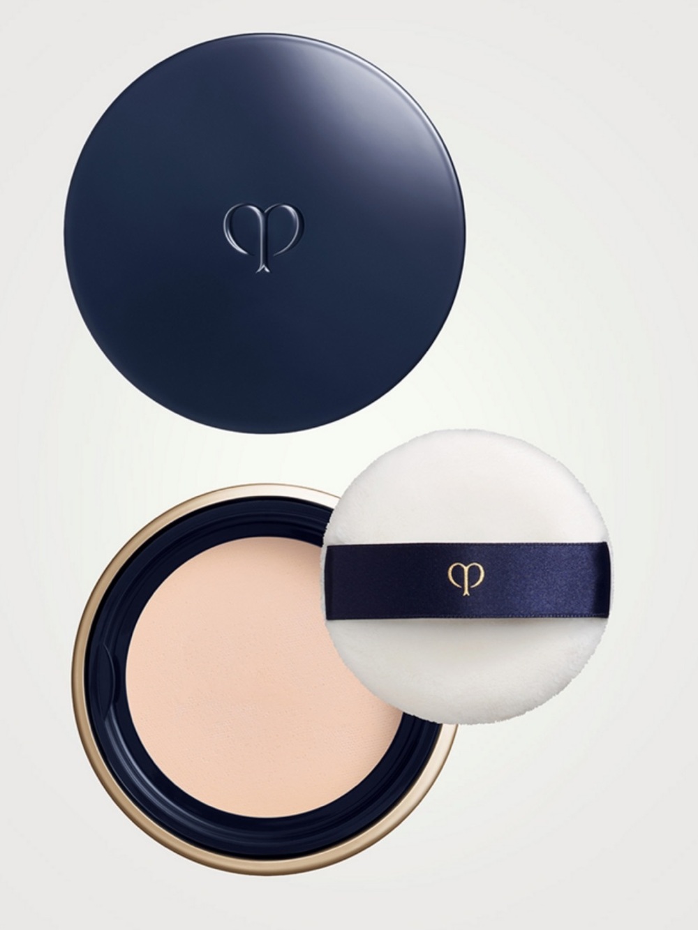 CLÉ DE PEAU BEAUTÉ Translucent Loose Powder in shade 2